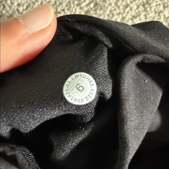 Lululemon align Black Jogger Pants - Picture 2 of 4